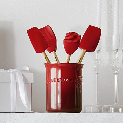 LE CREUSET レッド 5段食器スタンド Holly 5 Piece Utensil Set | Le Creuset®